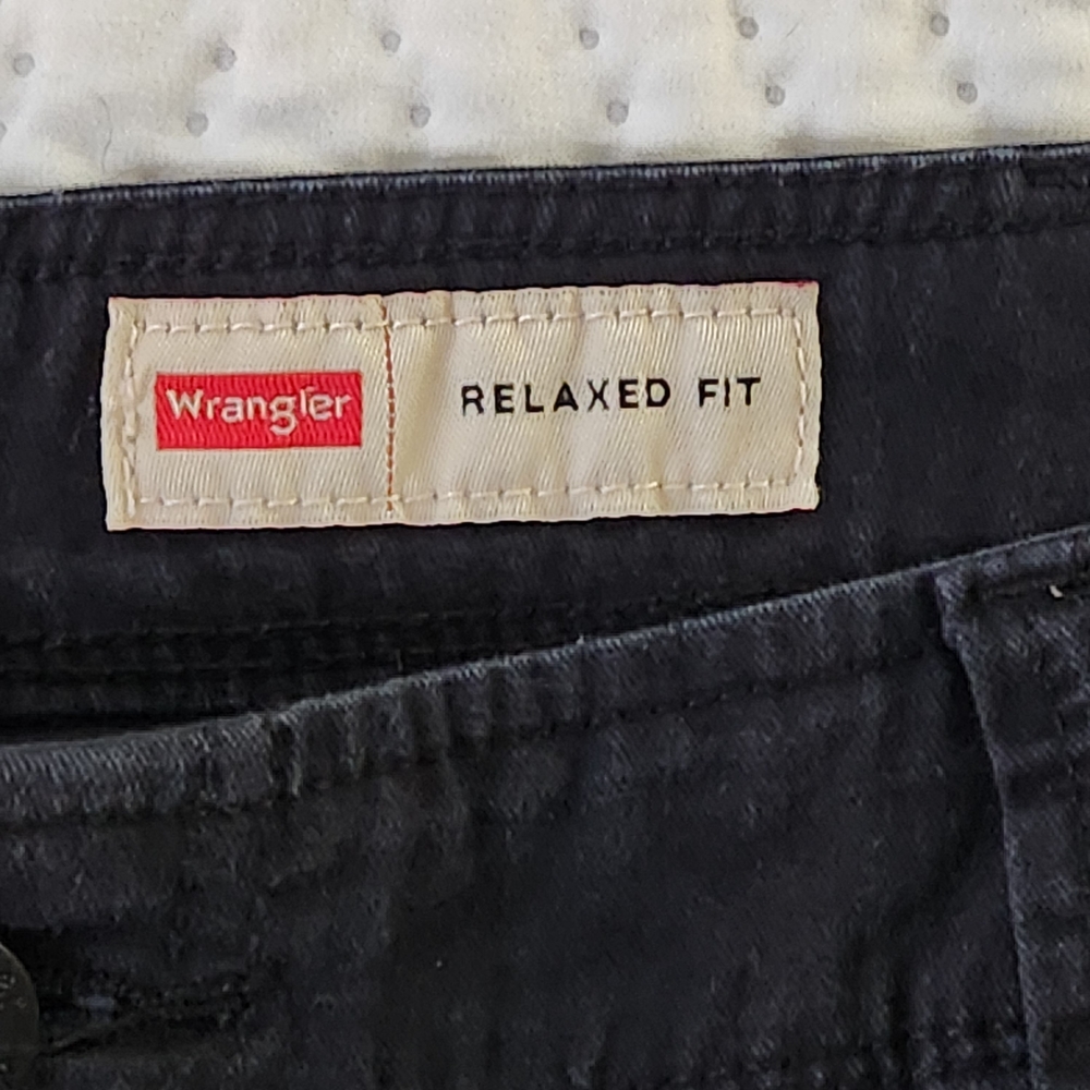 Wrangler Relaxed Fit Cargo Shorts Size 38 - Picture 9 of 11